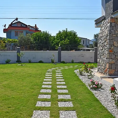 빌라 Brezza 페티예